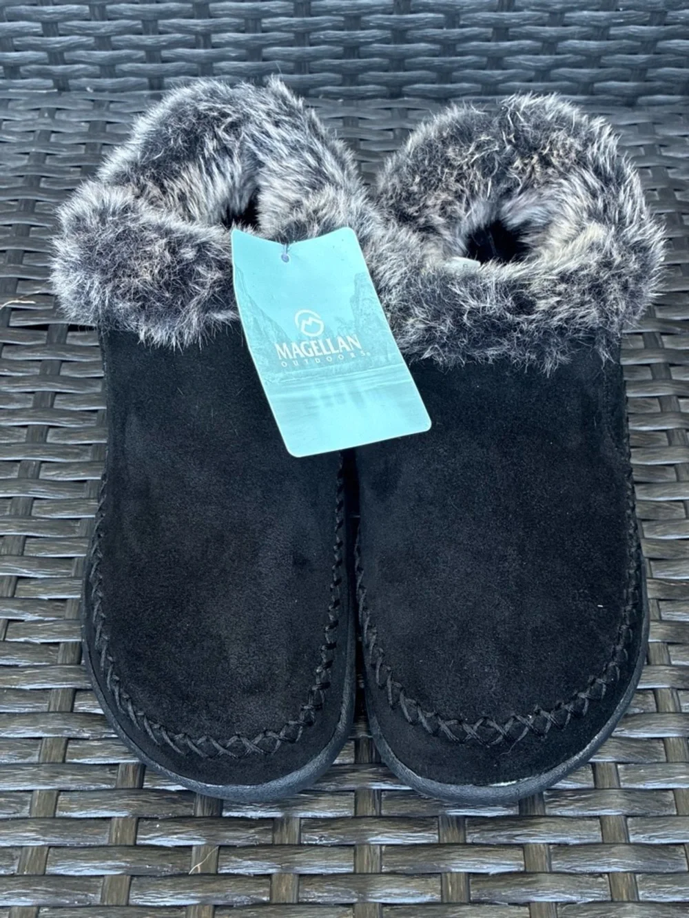 Magellan Outdoors Black Faux Fur Trim Women's Moccasin Slippers